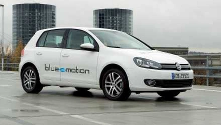 Volkswagen: la Golf elettrica all'H2Roma 2011