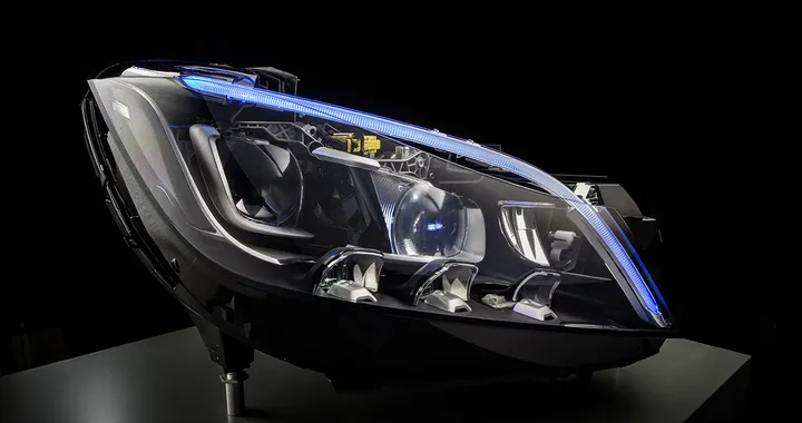 Mercedes: i nuovi fari Led sfideranno i proiettori laser