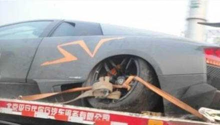 Murcielago China Edition: KO la prima