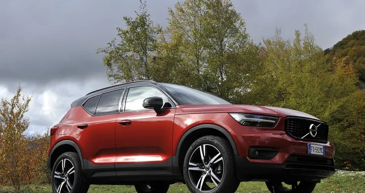 Volvo XC40 T3 R-Design: la prova su strada