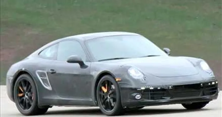 Nuova Porsche 911: sarà anche ibrida