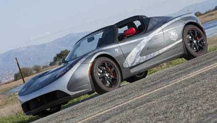 Tesla Roadster Tag Heuer: innovazione e stile