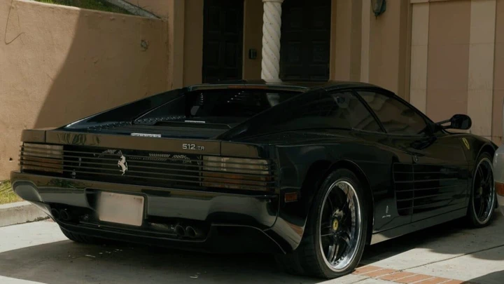 La mitica Ferrari 512 TR di Michael Jordan torna in Italia