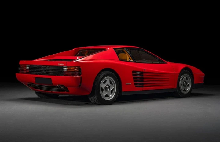 Ferrari Testarossa Monospecchio 1985: all’asta ad Abu Dhabi