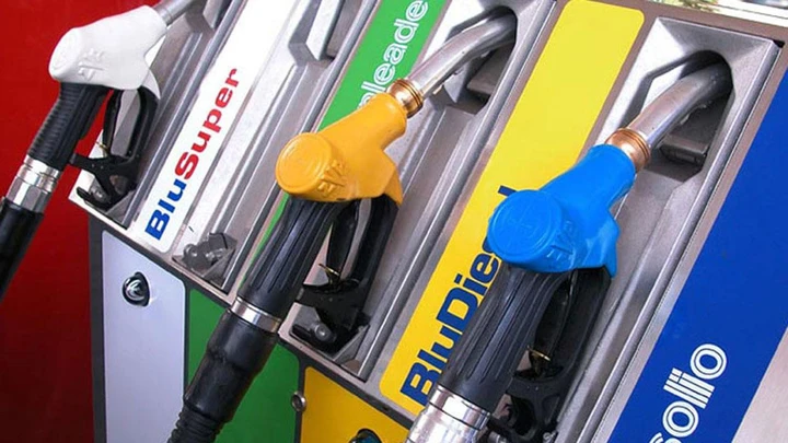 Prezzi benzina, dal primo luglio probabile aumento?