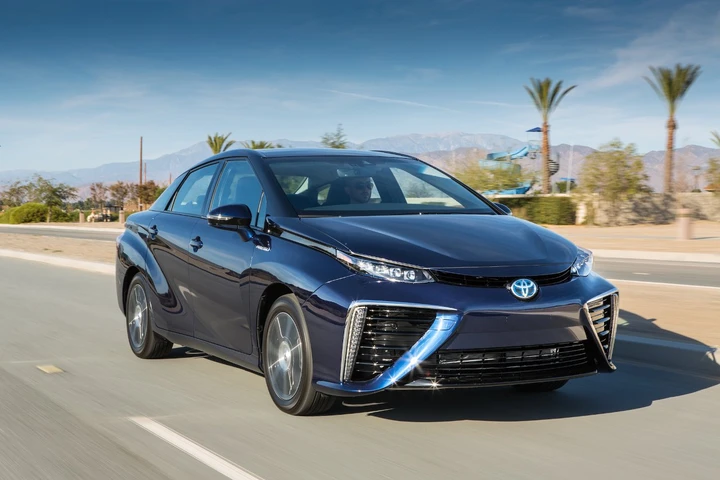Toyota: nel 2020 una nuova gamma elettrica extended range?
