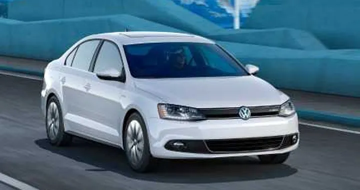 Volkswagen Jetta Hybrid svelata a Detroit