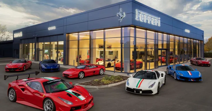 Ferrari rivoluziona i suoi showroom
