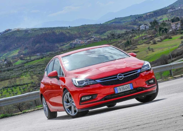 Opel Astra 2016 1.6 CDTi: la prova su strada