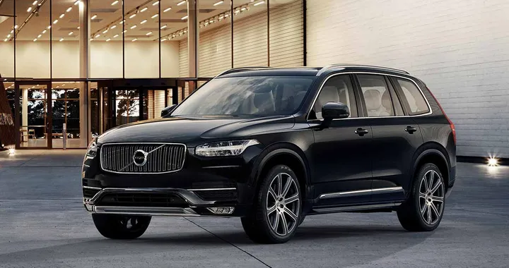 Volvo XC90 2015 First Edition: online a 94.500 euro