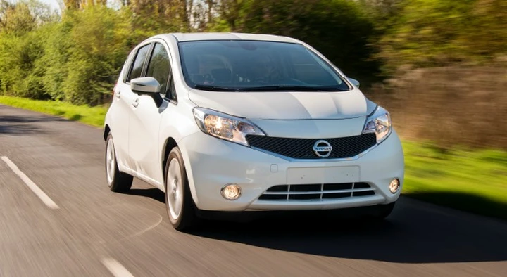 Nissan Note: la vernice autopulente che non si sporca