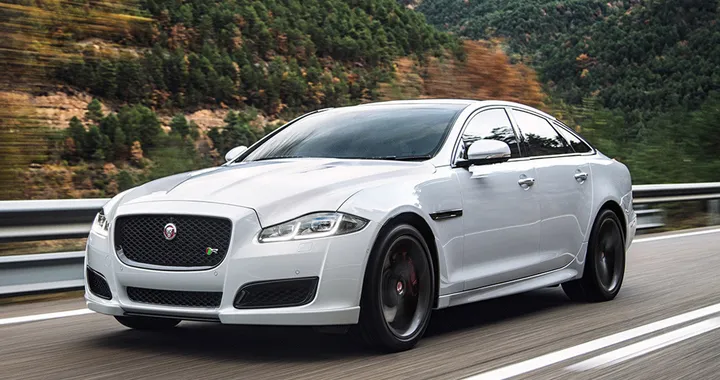Jaguar XJ 2016: debutta il restyling dell’ammiraglia
