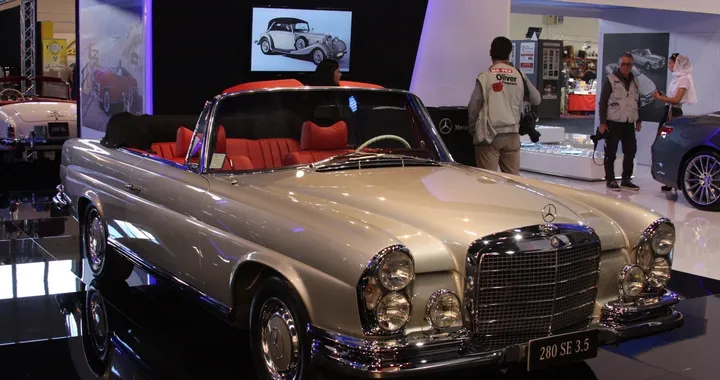 Mercedes: il fascino delle cabrio ad Auto e Moto d’Epoca 2015