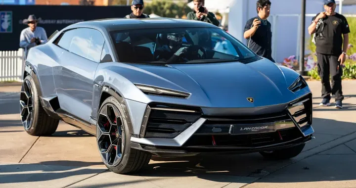 Lamborghini abbandona le auto elettriche e punta sui PHEV