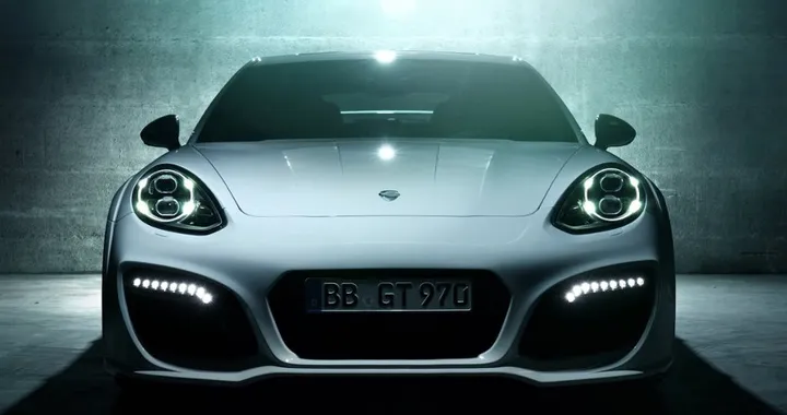 Porsche Panamera Turbo: 100 CV in più con il kit Techart