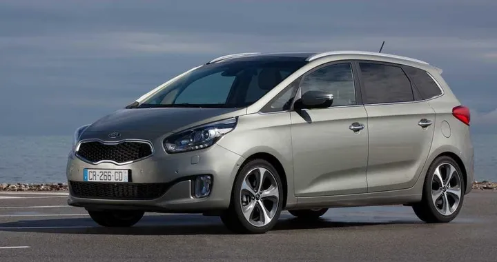 Nuova Kia Carens 2013: la prova di acquisto