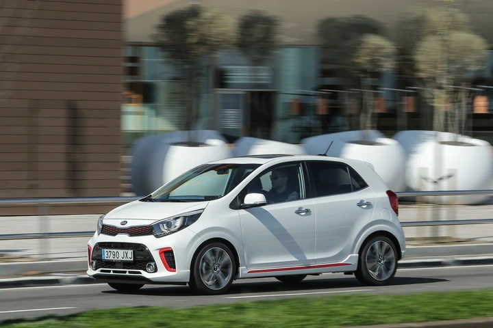Kia Picanto 2017, immagini inedite