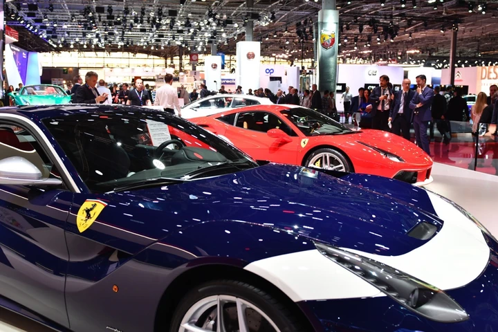 Ferrari al Salone di Parigi 2016