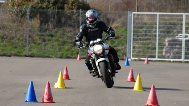 Patente moto: ecco come cambia la normativa