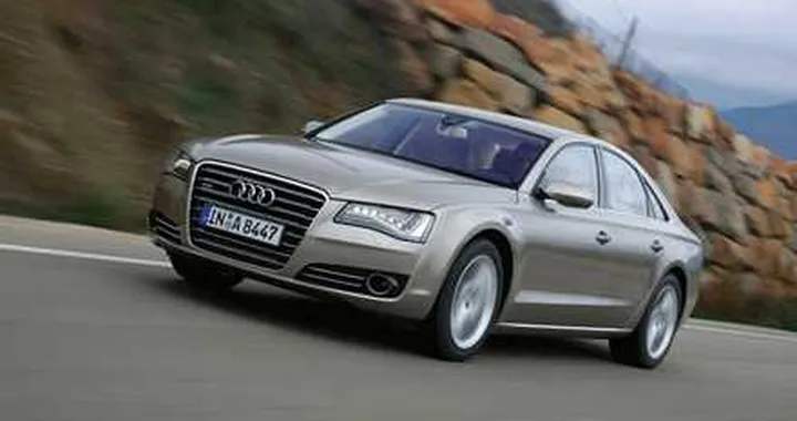 Nuovi motori per l'Audi A8 Model Year 2011