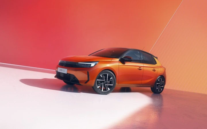 Opel Corsa YES Special Edition: il colore che accende la città (e non solo)