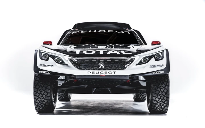Peugeot 3008 DKR: cattivissima per la Dakar 2017