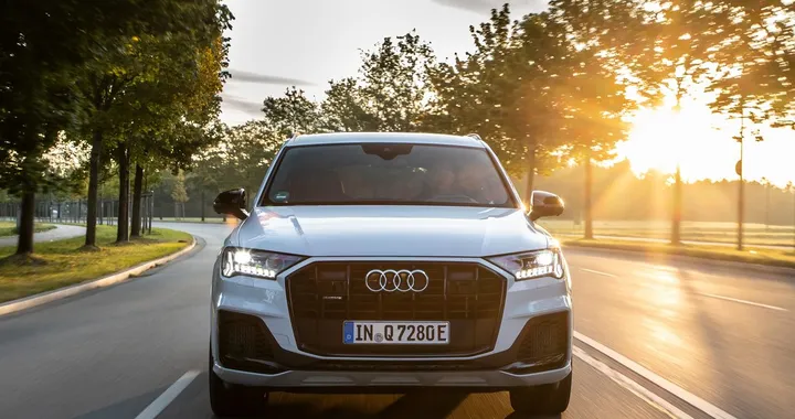 Audi A6, A7 Sportback e Q7: i prezzi delle versioni ibride plug-in