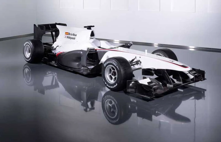 F1: presentate la Sauber e la Toro Rosso. I primi test di Valencia