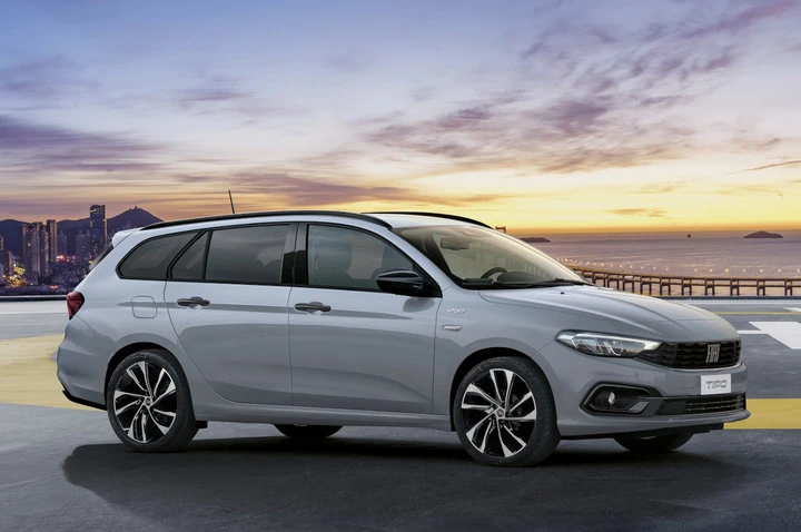 Fiat Tipo City Sport 2021: immagini ufficiali