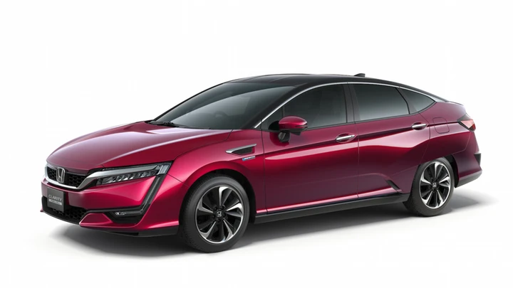 Honda Clarity Fuel Cell: al Salone di Tokyo la berlina a idrogeno