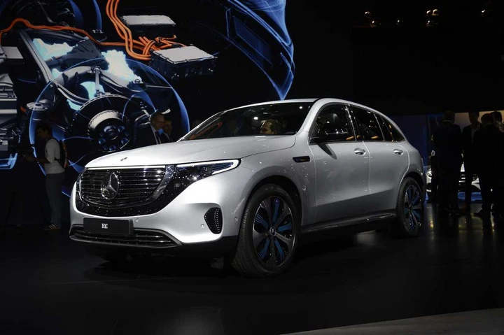Salone di Parigi 2018: i SUV elettrici grandi protagonisti