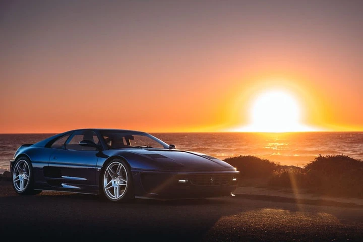 Ferrari F355 Evoluto: più leggera, più potente, più estrema e solo per pochi eletti