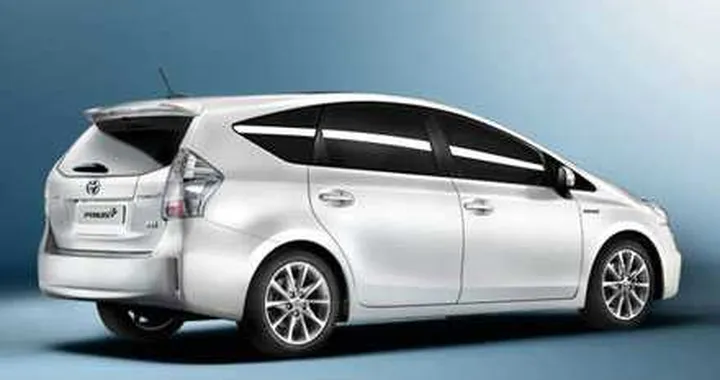 La nuova Toyota Prius debutta in Giappone