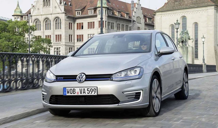 Volkswagen Golf GTE: l’ibrida sportiva da 37.000 euro