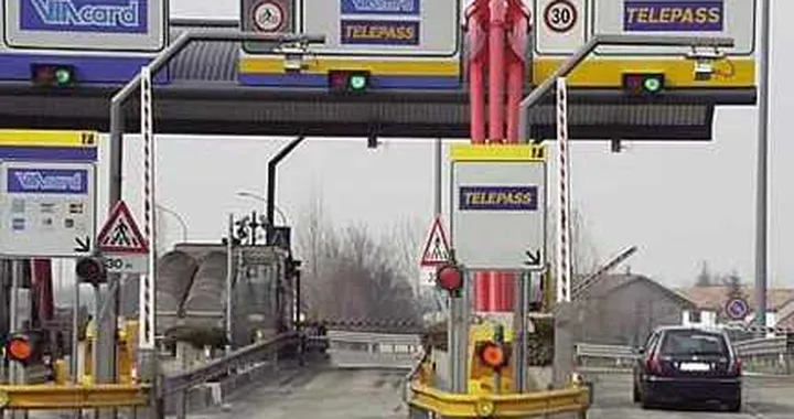 Pedaggio autostrade, gli aumenti rinviati al 15 settembre