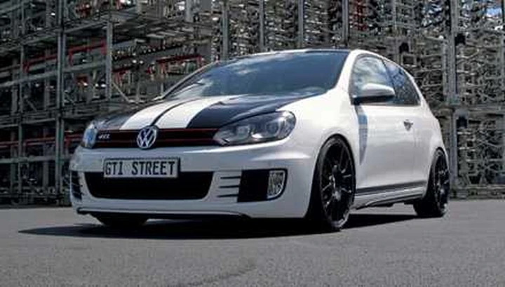 Spazio al tuning “works made”: Volkswagen Golf GTI Street