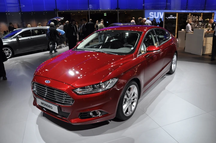 Nuova Ford Mondeo: il debutto al Salone di Parigi