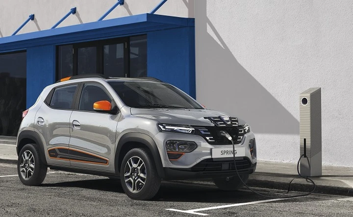 Dacia Spring: prezzi e allestimenti