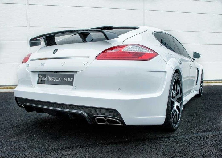 Porsche Panamera Onyx Concept GST