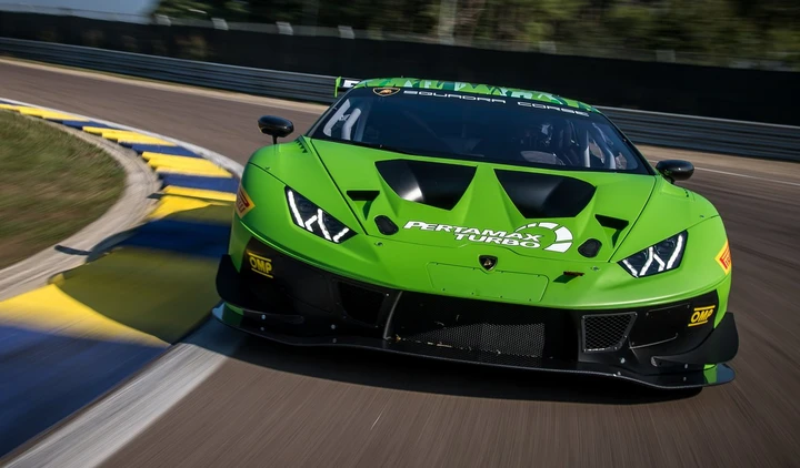 Lamborghini Huracan GT3 EVO: la supercar da pista si evolve