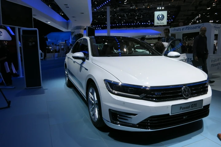 Volkswagen GTE berlina al Salone di Parigi 2014