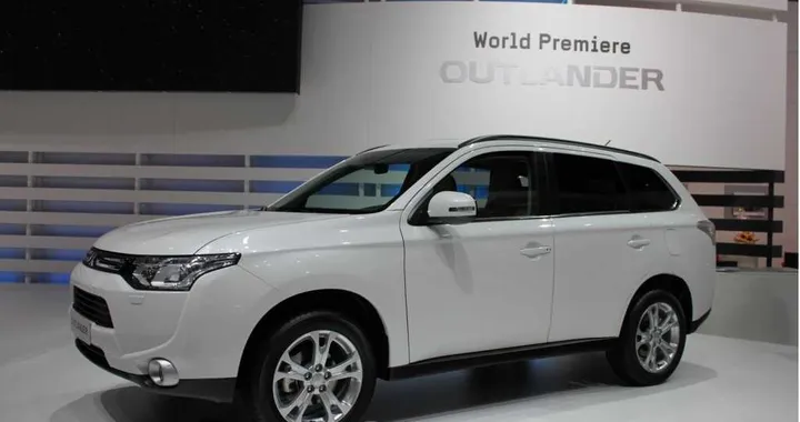 Mitsubishi Outlander 2012 al Salone di Ginevra