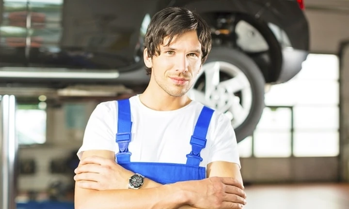 Sensori di parcheggio per auto