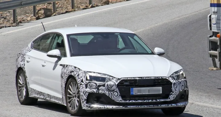 Audi A5 Sportback, le foto spia del restyling