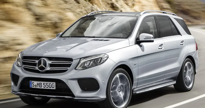 Mercedes: al Salone di Parigi un inedito SUV elettrico