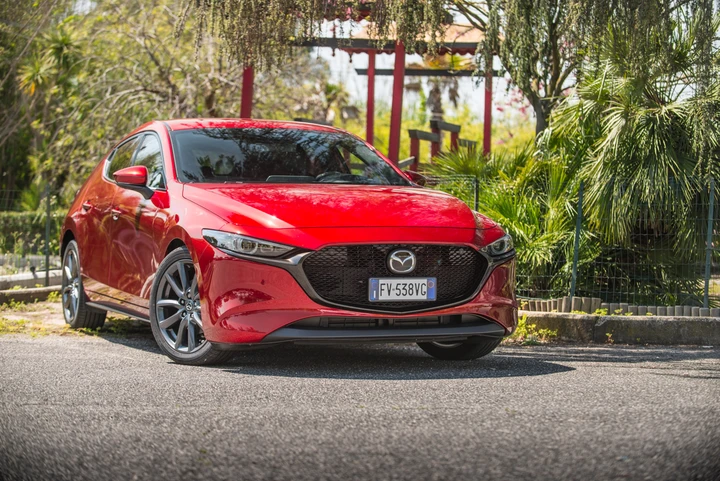 Mazda 3 2.0 Skyactiv-G M-Hybrid Exclusive: la prova su strada