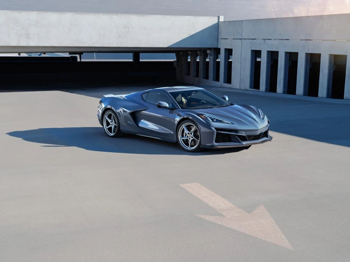 Corvette E-Ray: rivoluzione elettrica per la supercar americana