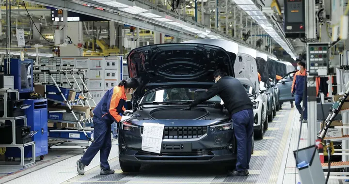 Polestar 2: al via la produzione dell’elettrica da 408 CV
