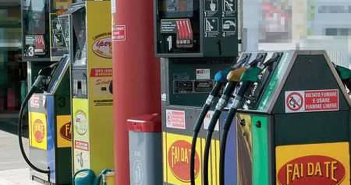 Agip ritocca i prezzi del carburante al ribasso
