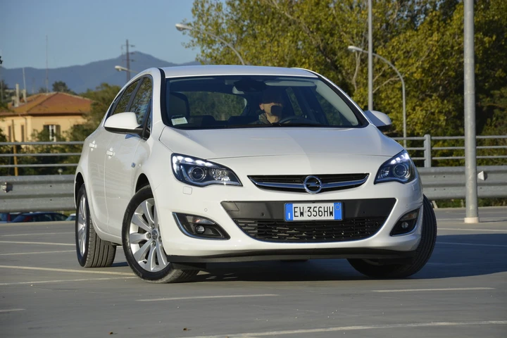 Nuova Opel Astra 1.6 CDTI in prova